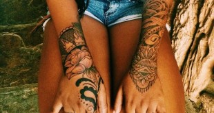 Maori Tattoo auf den Unterarmen
